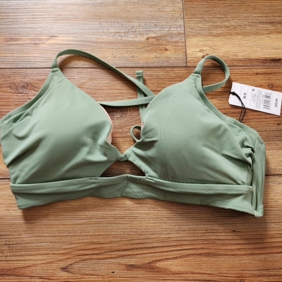 Shade & Shore Bikini Top Womens 36D Wasabi Green NEW - Picture 2 of 7